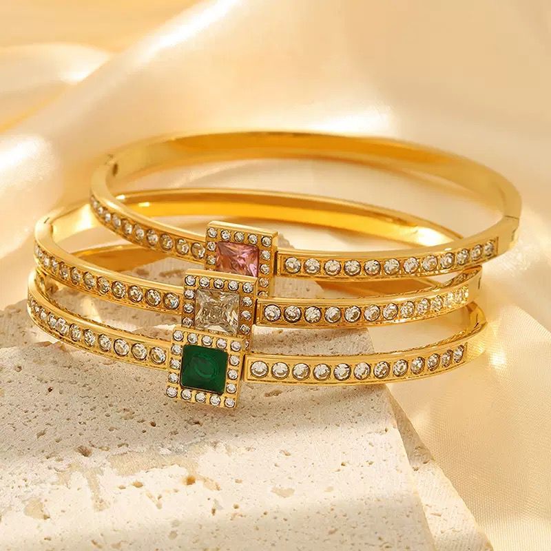 Elle Bangles