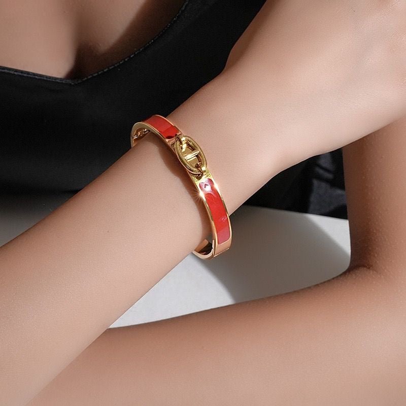 Link Chain Bangle