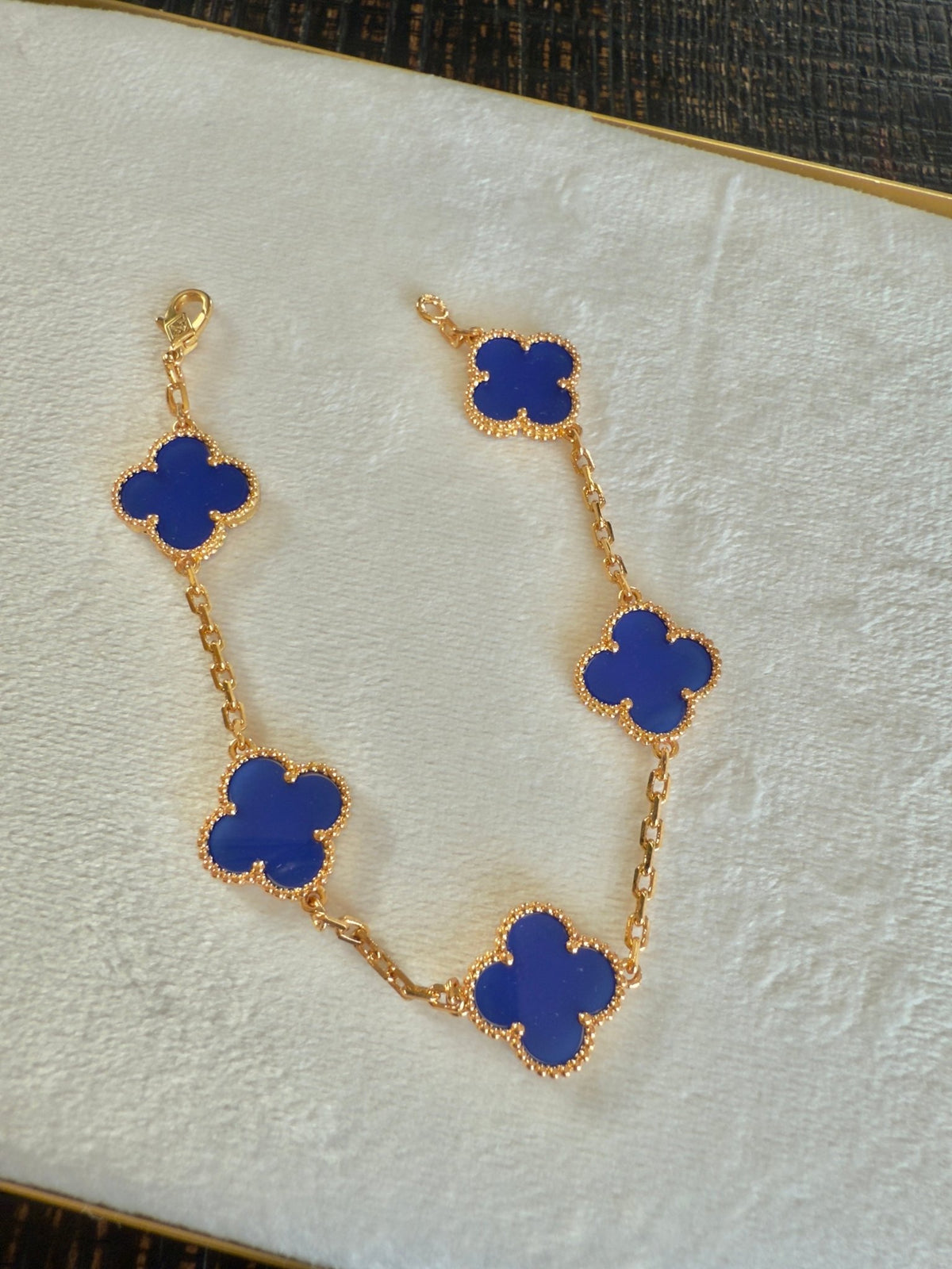 Midnight Trefoil Bracelet