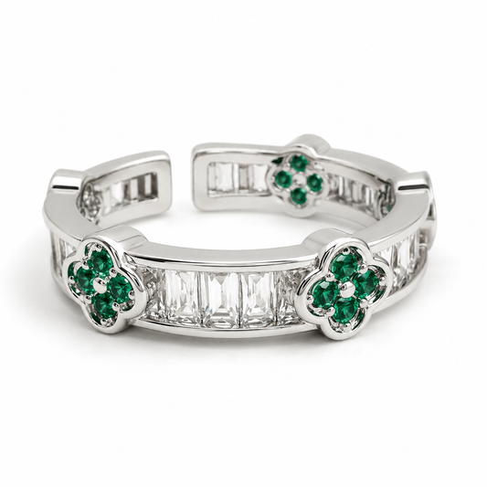 Emerald Clover Ring