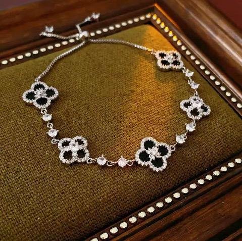 Black Sparkle Clover Bracelet
