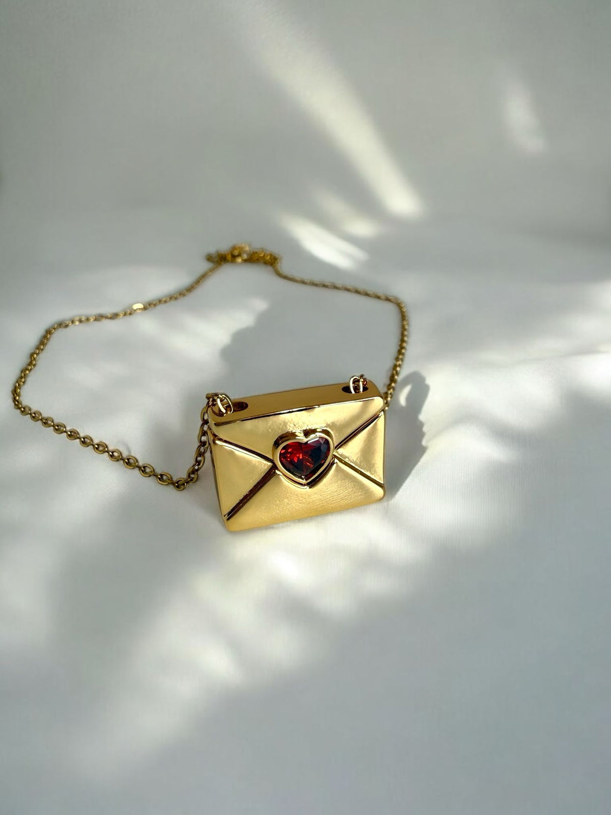 Love Envelope Chain