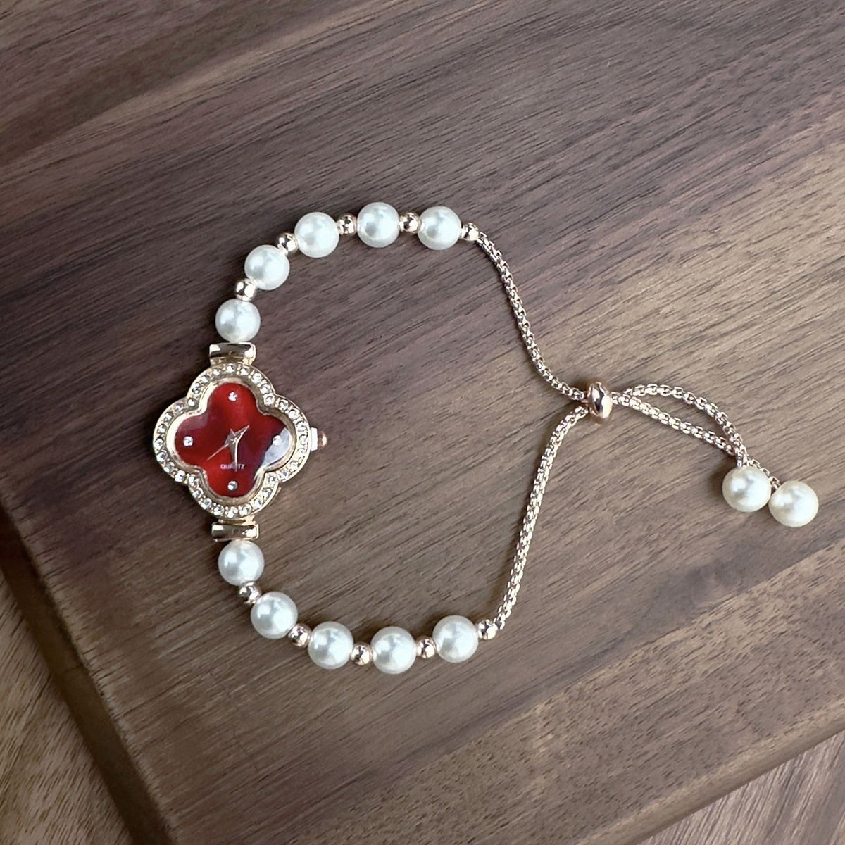 Clover Pearl Watch Collection