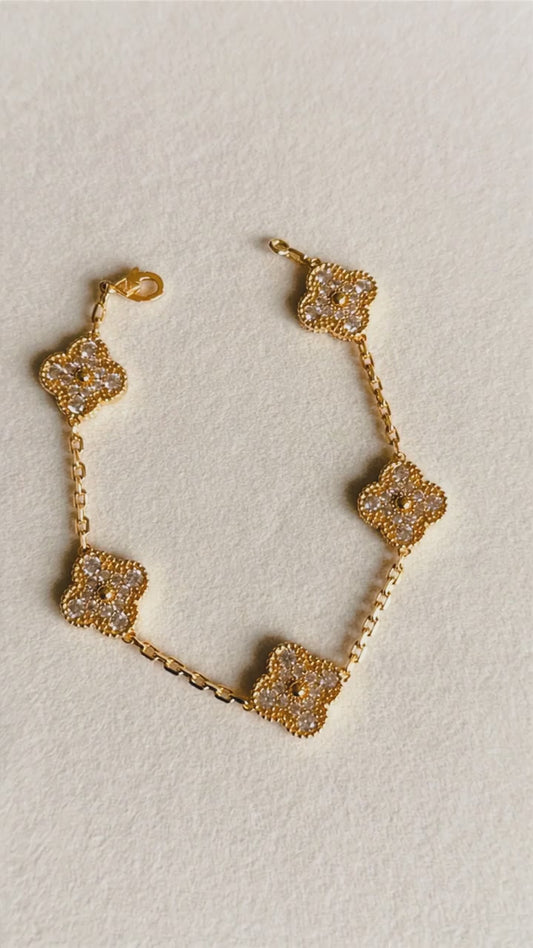 Sparkle Gold Trefoil Bracelet